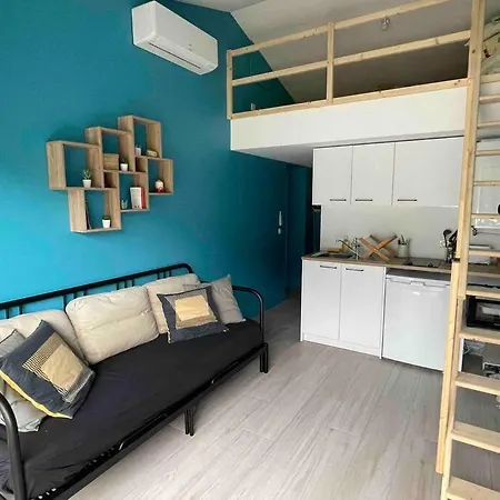 - Jacuzzi/jardin Apartman *